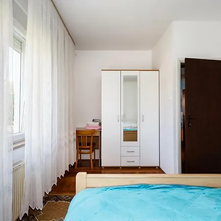 Apartmani Jelica Krk Town Exterior foto