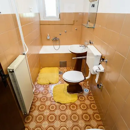 Apartmani Jelica Krk Town Exterior foto